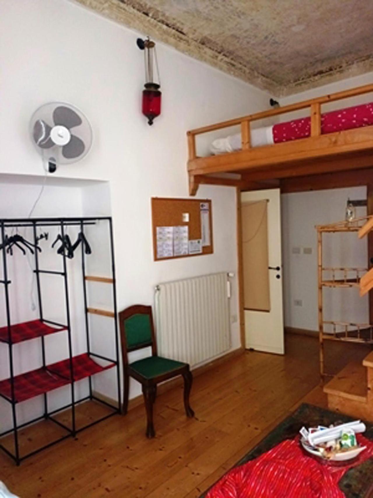 B&B Le Finestre Su Via Cavour Sassari Kamer foto
