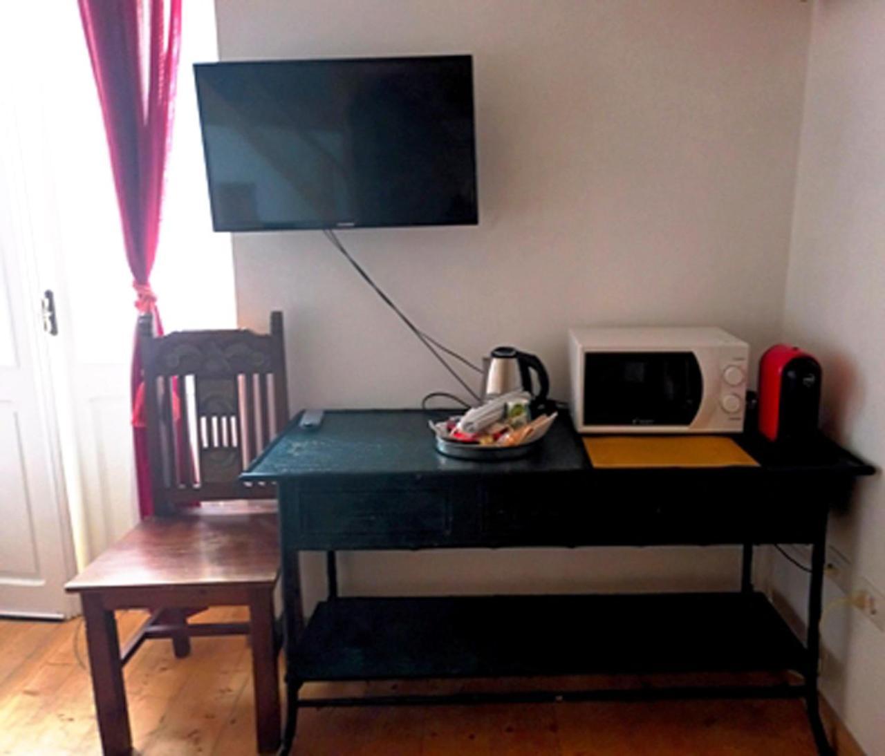 B&B Le Finestre Su Via Cavour Sassari Kamer foto