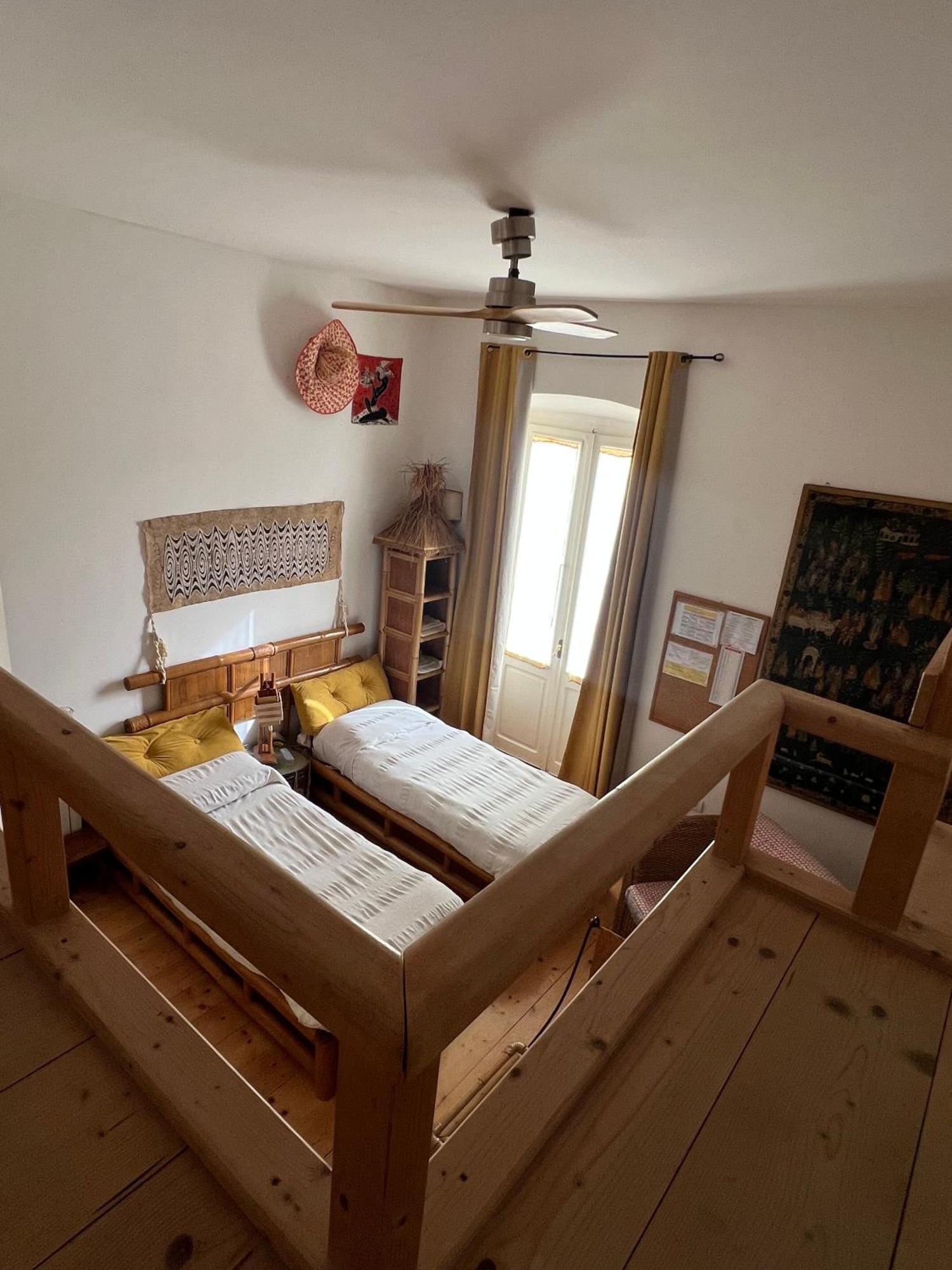 B&B Le Finestre Su Via Cavour Sassari Kamer foto